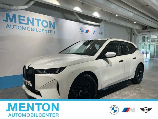 BMW iX xDrive45 LCProf/ad.LED/AHK/ 2025 Elektrisch