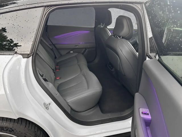 Xpeng P7
