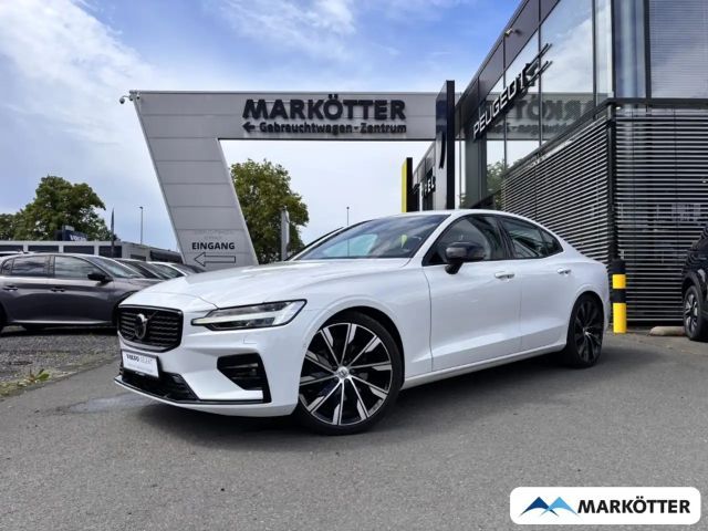 Volvo S60 B4 Plus Dark ACC/360°/STHZ/LHZ/H&K/PANO 2023 Benzine