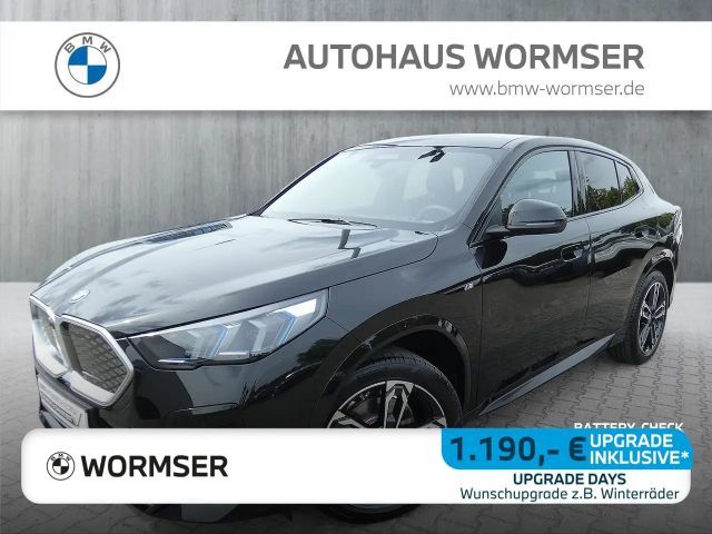 BMW iX2 xDrive30 M Sportpaket Head-Up HK HiFi DAB 2025 Elektrisch