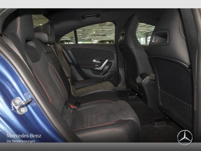 Mercedes-Benz CLA 220