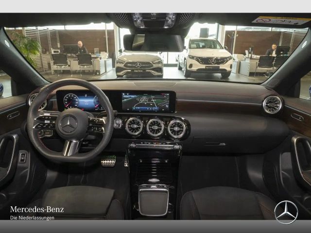 Mercedes-Benz CLA 220