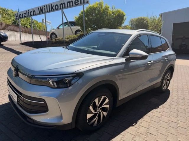 Volkswagen Tiguan 1.5 eTSI DSG Life *el.Heckkappe*Navigation vorbere 2026 Benzine