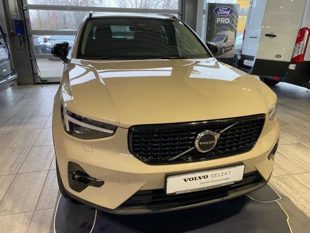 Volvo XC40 B4 B DKG Plus Dark H&K Sound  LED 2025 Benzine