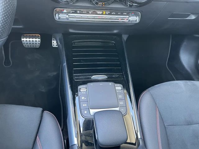Mercedes-Benz GLB 250