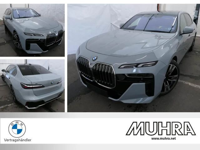 BMW 740 d xDrive M Sport 21" AHK Skylounge Standhzg. 2025 Diesel