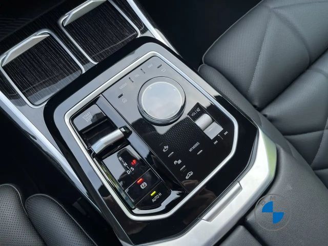 BMW 740