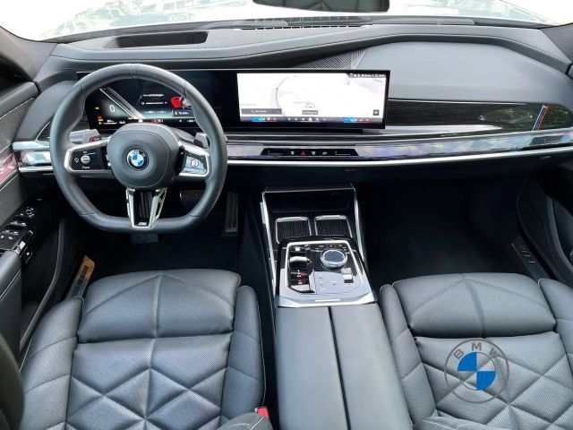 BMW 740