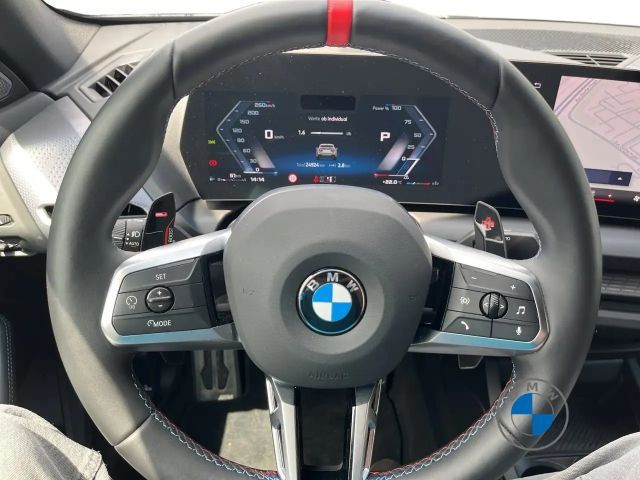 BMW 235