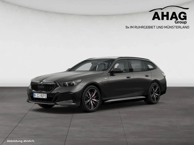 BMW 550 e xDrive M Sport Pro Pano AHK HuD H/K 360° 2025 Hybride / Benzine