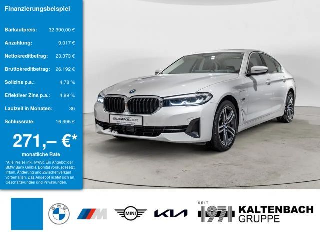 BMW 530 e xDrive AHK HUD LED ACC W-LAN NAVI HGSD 2022 Hybride / Benzine