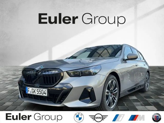 BMW 540 d xDrive Touring Sportpaket HUD AHK-klappbar AHK E 2026 Diesel