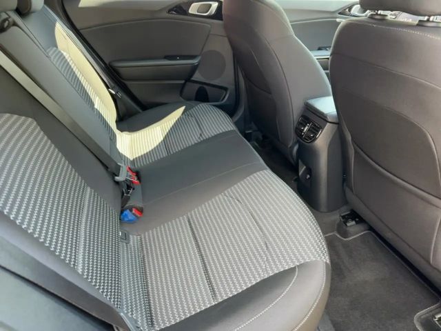 Kia Ceed / cee'd