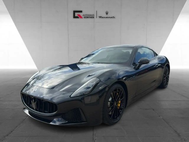 Maserati GranTurismo MODENA MY26 V6 AWD Carbon/Black/LED/360 2026 Benzine