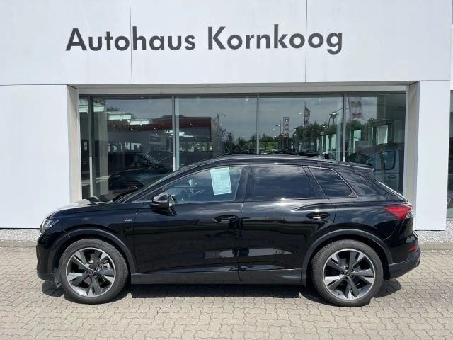 Audi Q4 e-tron Q4 55 e-tron quattro S-Line Optikpak.  Matrix 20" 2024 Elektrisch