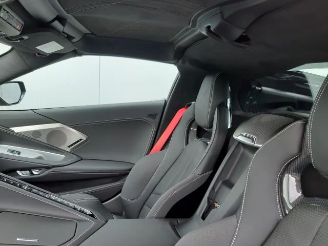 Corvette C8