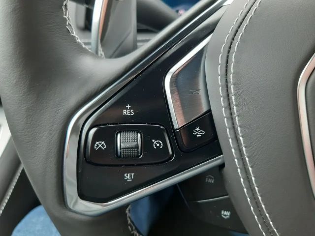 Corvette C8