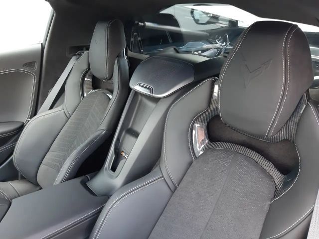 Corvette C8