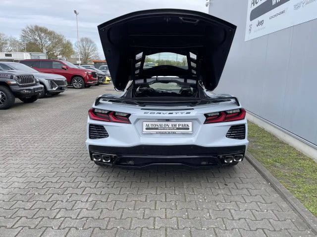 Corvette C8