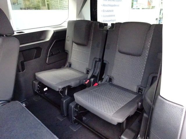 Ford Grand Tourneo