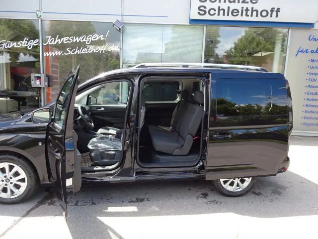 Ford Grand Tourneo