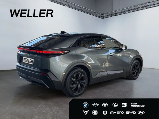 Toyota C-HR+