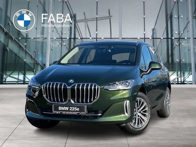BMW 225 e xDrive Active Tourer Luxury Line Head-Up 2026 Hybride / Benzine