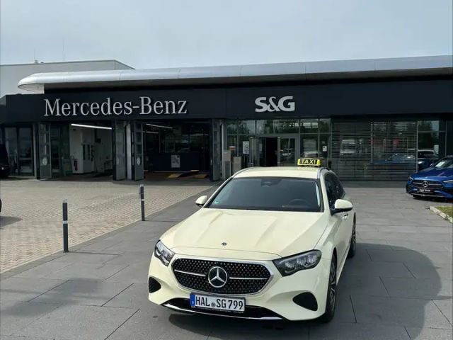 Mercedes-Benz E 200