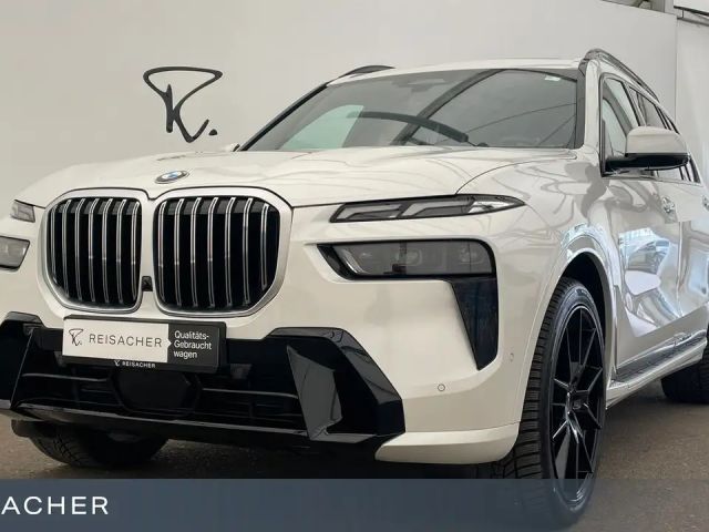 BMW X7 xDrive40i A M-Sport LCPro ACC HUD 360° 22"LM 2023 Benzine