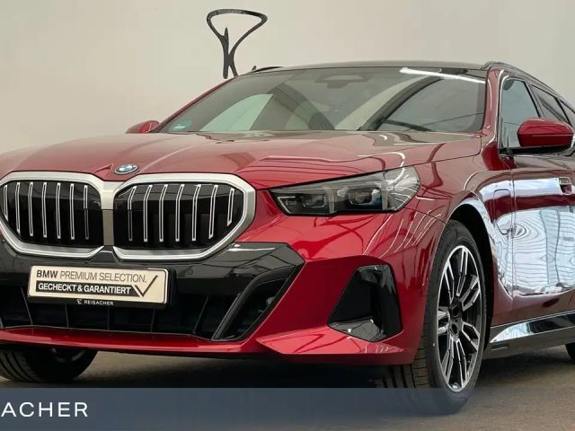 BMW 550 e xDrive Tou M-Sport AHK LCPro ACCPro HUD 19 2025 Elektrisch