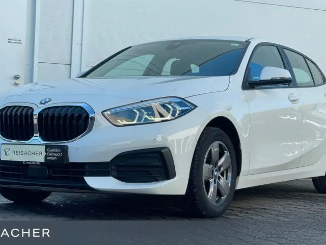 BMW 118 i Aut. Advantage LCPro RFK PDC DAB KlimA LED 2023 Benzine