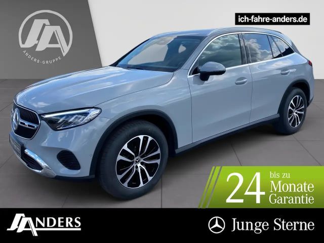 Mercedes-Benz GLC 200 AVANTGARDE+360°Kam+AHK+LED+Navi+SHZ+Mem 2025 Benzine
