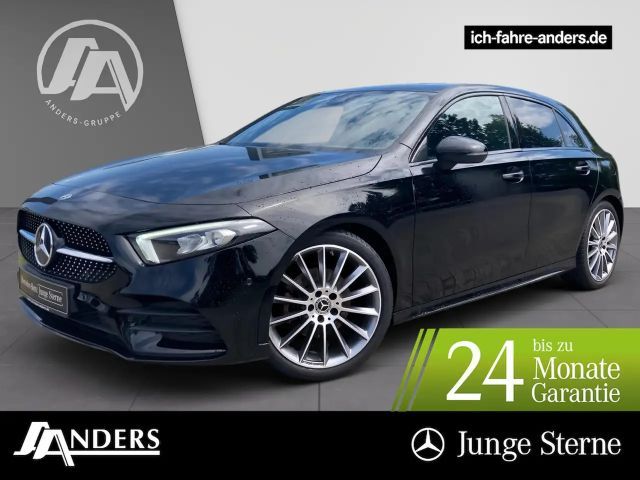 Mercedes-Benz A 200 AMG+Pano+LED+Night+SHZ+Kam+PTS+Navi+LMR+ 2022 Benzine