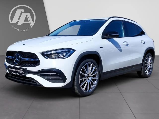 Mercedes-Benz GLA 250 e AMG+Night+Kamera+KeyLess+LED+Navi+PDC 2021 Hybride / Benzine