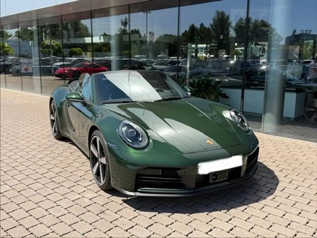 Porsche 911 992.2 Carrera Cabrio oak/Sportabgas/Bose/21''/ACC 2025 Benzine
