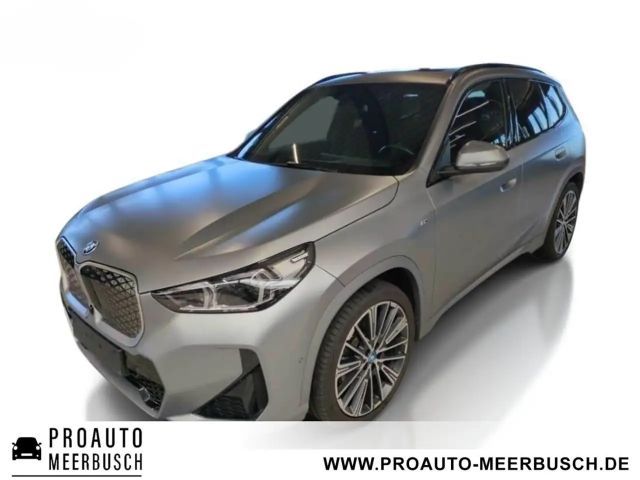 BMW iX1 30 xDrive M Sport AHK/HEADUP/PANO/H&K/ACC 2024 Elektrisch