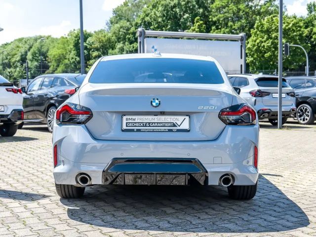 BMW 220