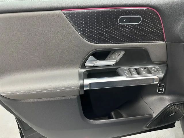 Mercedes-Benz EQB 250