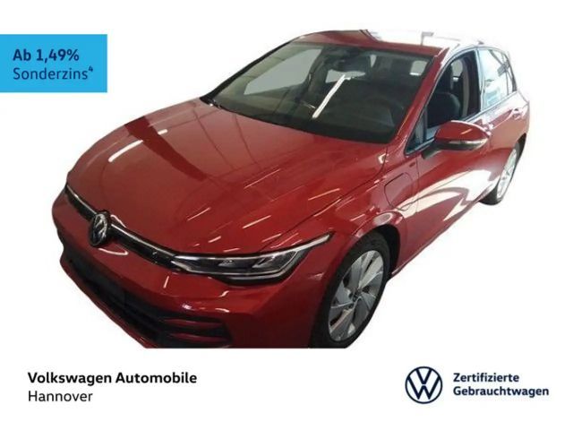 Volkswagen Golf VIII 1.5 TSI DSG eHybrid Life Navi AHK LED 2025 Hybride / Benzine
