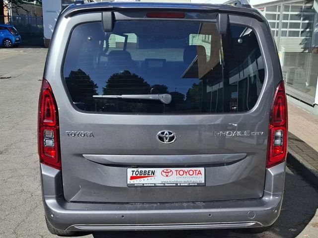 Toyota Proace City