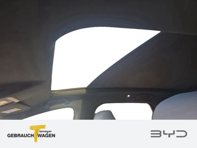 BYD Sealion 7