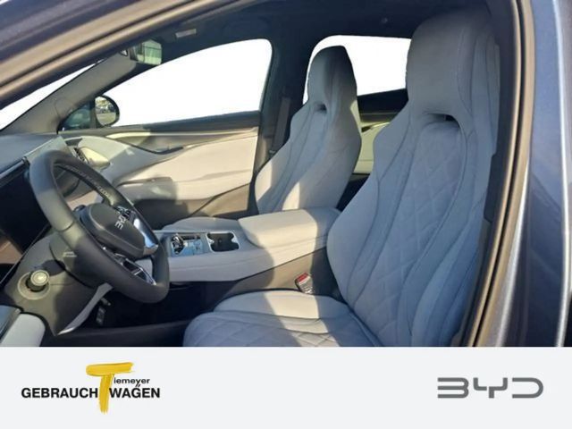 BYD Sealion 7