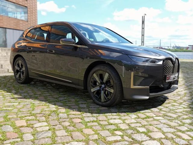 BMW iX 40 XDrive Panorama-Glasdach 2022 Elektrisch