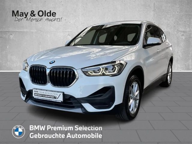 BMW X1 sDrive18i AHK Navi DAB LED el-HK Klimaautom Kamera 2021 Benzine