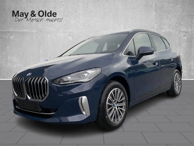 BMW 220 Active Tourer Pano AHK HUD H&K 2026 Benzine