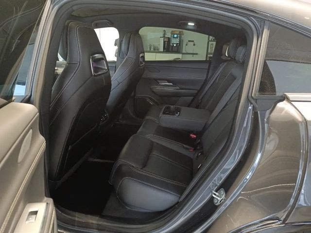 Mazda 6e