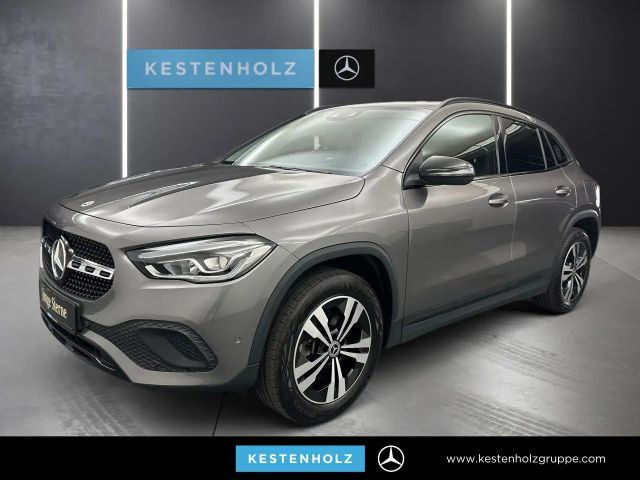 Mercedes-Benz GLA 250 e LED AHK Night Spurhalt-Ass Klimaautom 2022 Hybride / Benzine