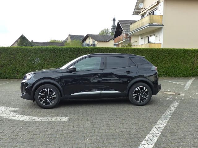 Peugeot e-2008