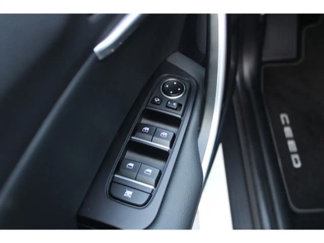 Kia Ceed SW / cee'd SW