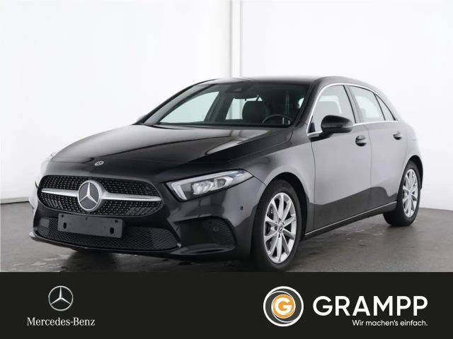Mercedes-Benz A 200 Progressive/Business/Pano/LED/AHK/Schalter 2024 Benzine